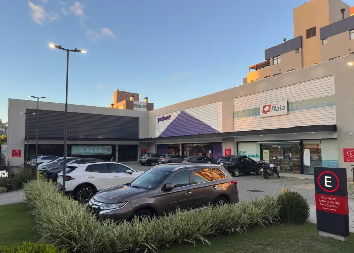 Loja de Alto Padrão em Mall Consolidado | 750 m² | Alto Fluxo | Ijuí 433