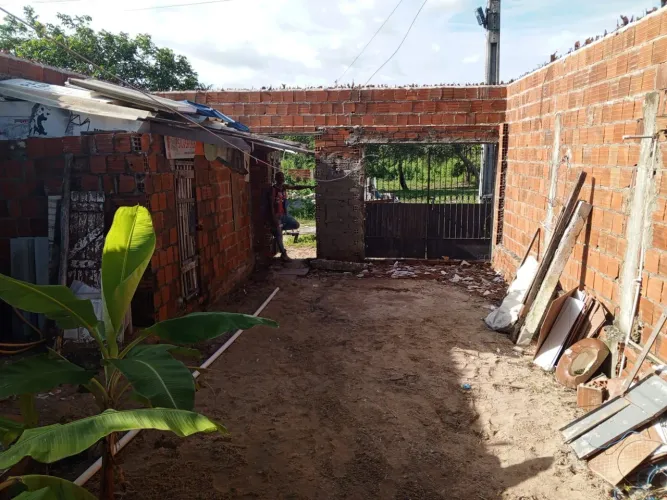 Vende - se terreno em Aquiraz