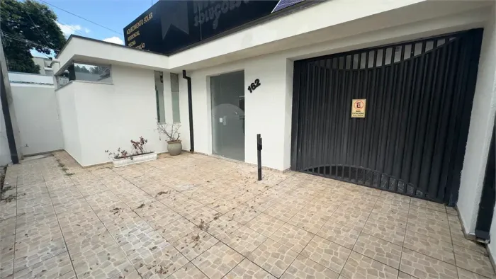 Casa Comercial à Venda no Centro de Indaiatuba  SP