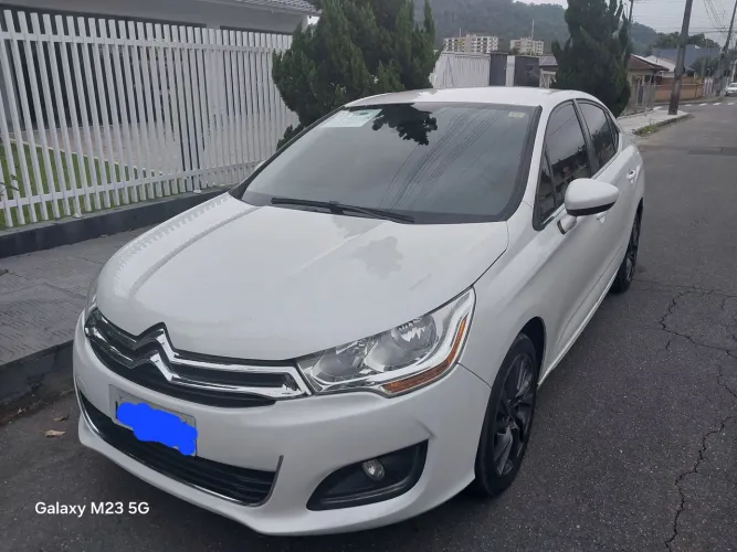 Citroen C4 Lounge Tendance 2.0 Flex 4P Aut. 2015