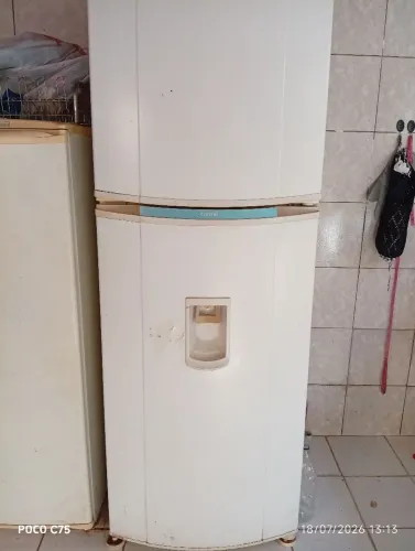 Vendo Geladeira