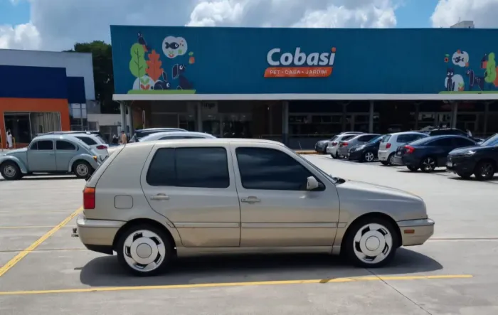 Volkswagen Golf GLX 2.0 4P 1996
