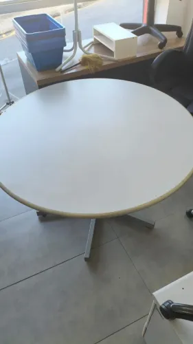 Mesa de Reunião - Usada