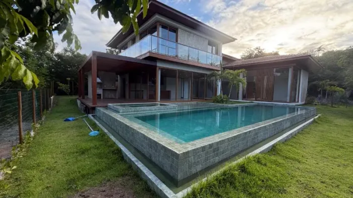 CASA EM CONDOMÍNIO RESIDENCIAL em MATA DE SÃO JOÃO - BA, PRAIA DO FORTE