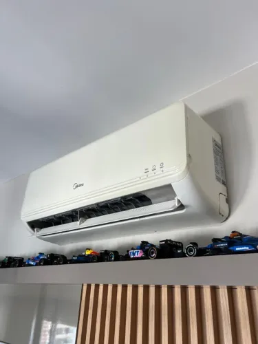 AR CONDICIONADO MIDEA