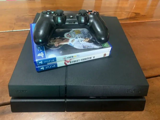 PS4 800GB + Controle Original + 2 Jogos | Ótimo Estado 