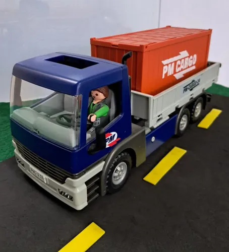 Playmobil - Carreta Cargo e Motorista