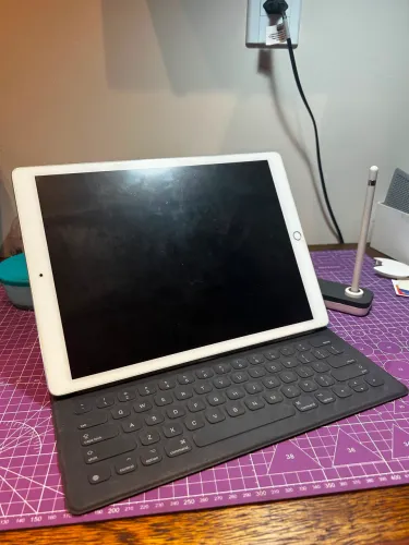 Ipad pro 2017 + apple pencil + teclado original