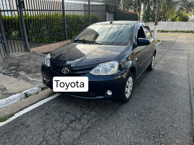 Toyota Etios X 1.3 Flex 16V 5P Aut. 2017