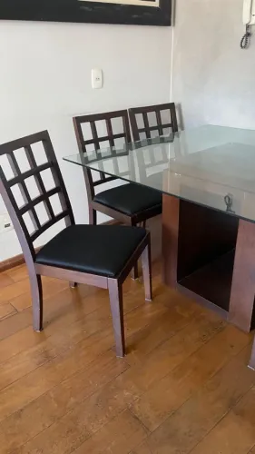 Mesa de jantar tampo de vidro - 6 lugares
