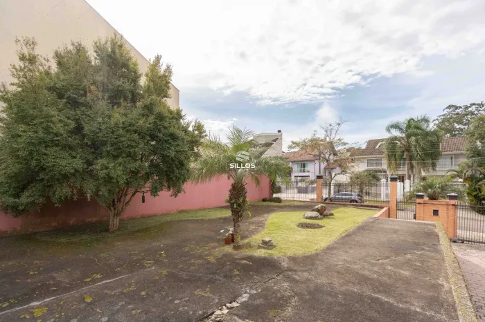 Terreno à venda exclusivo de 450 m² no Pilarzinho em Curitiba.