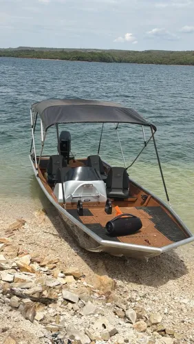 Lancha barco de pesca