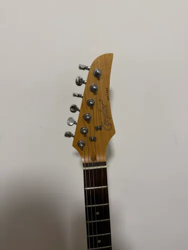 VENDO GUITARRA NOVA COM CASE NA ETIQUETA!