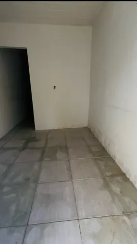 Vendo casa ótima localização.