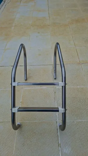 Escada de inox 2 degraus para piscina