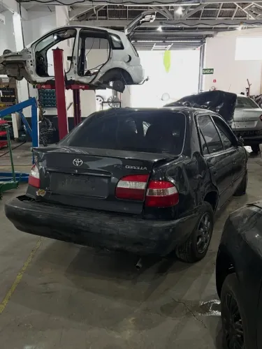Sucata para peças Corolla Xei 1.8 2000 Automático