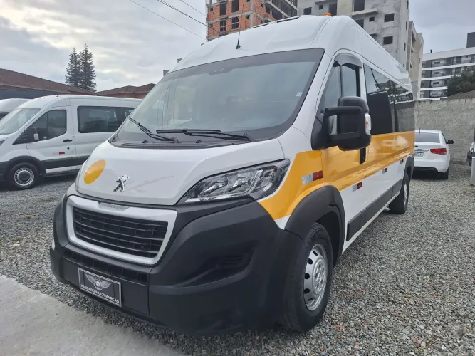 Peugeot Boxer Business Furgão 2.0 Turbo Diesel 2020