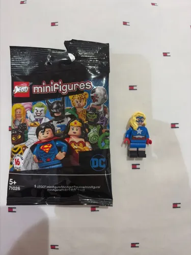 Lego ?Stargirl? minifigure- Lego minifigures dc comics 2020