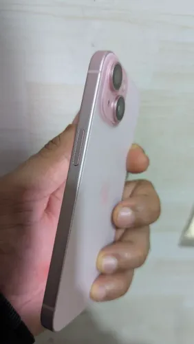 iPhone 15 128GB Rosa R$3.200,00