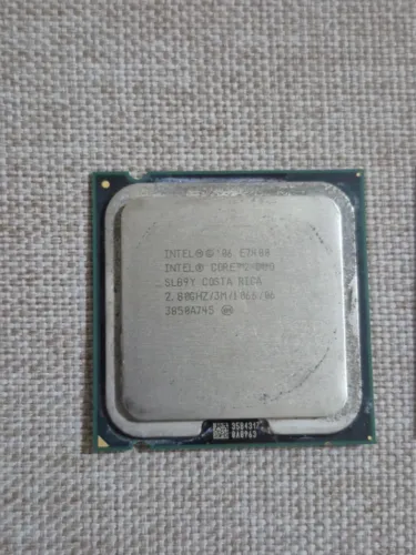 DOAÇÃO - Lote com 5 Processadores Intel LGA 775