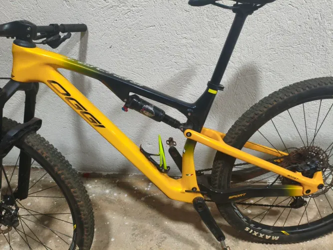 Quadro carbono cattura sport Full 2026