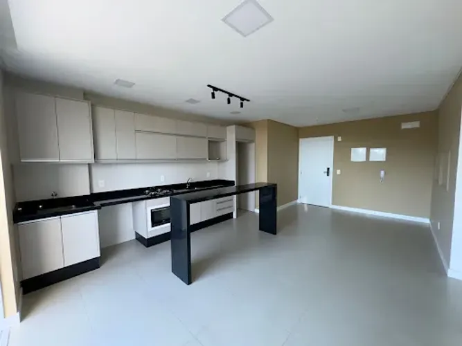 Apartamento Semi-mobiliado, 02 Dormitórios e com Lazer - Praia Brava - Itajaí/SC