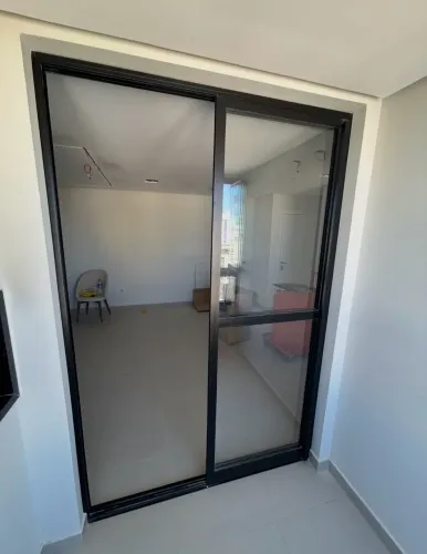 Porta de Vidro preta (nova)   - 1,60x243,5