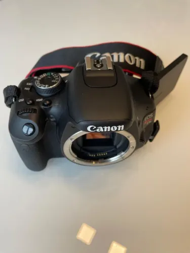 Camera Canon EOS Rebel T3i - Estado de Nova IMPECÁVEL