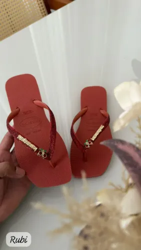 Chinelas  belíssima.