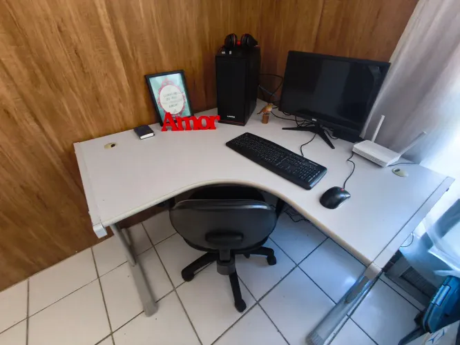 Mesa de Escritório em L para venda