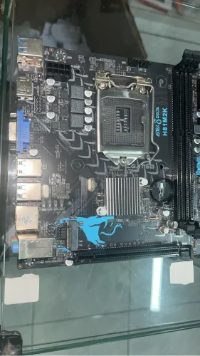 Duas placas mãe H81M2K