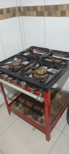 Fogão industrial 4 bocas - usado funcionado 