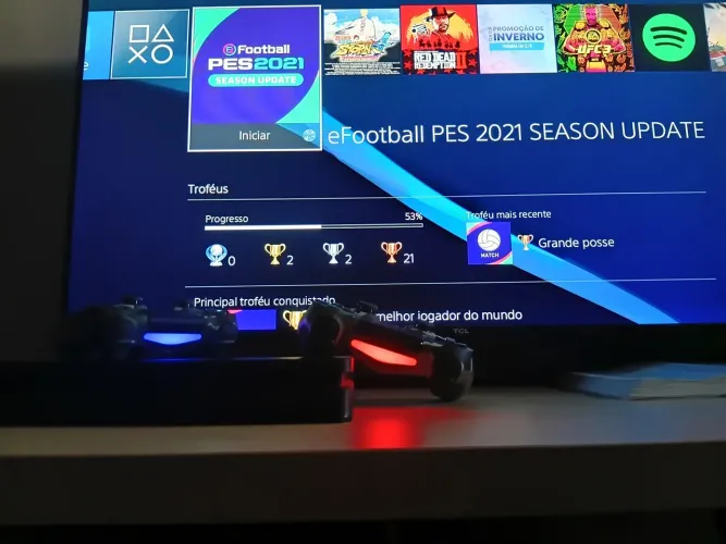 PS4 SLIM, SEMINOVO FUCIONANDO PERFEITAMENTE.. 2 CONTROLES + JOGOS INCLUSOS