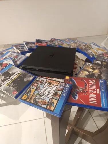 Ps4 500 GB + 16 jogos mídia física.
