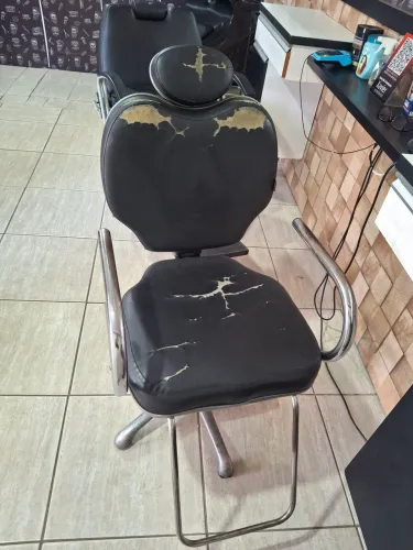 Vende cadeira de barbearia