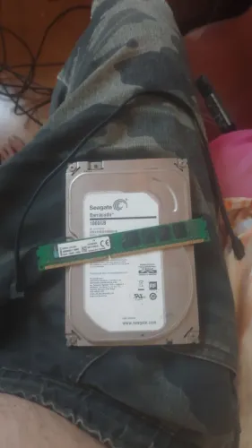 HD 1T sata, memória 4g ddr3