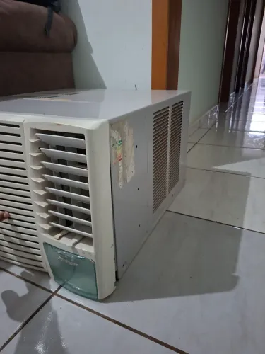 Vende ar condicionado de janela