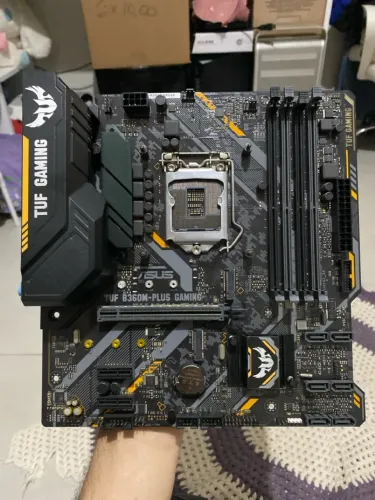 Placa-mãe ASUS TUF B360M-PLUS GAMING ? pinos tortos ? para reparo ou peças.