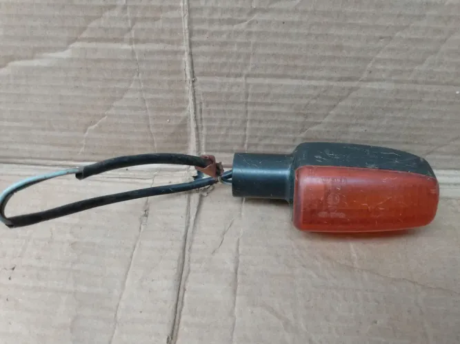 Pisca de seta traseiro L/E Titan ano 2000 a 2011