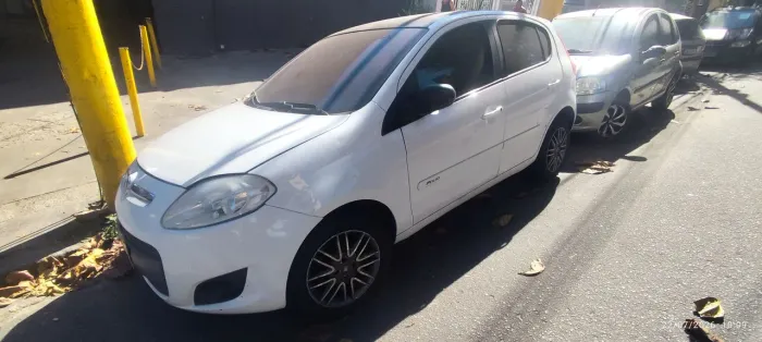 Fiat Palio Attractive 1.0 EVO Fire Flex 8V 5P 2015