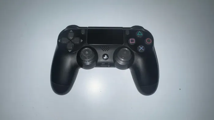 PlayStation 4 (PS4)