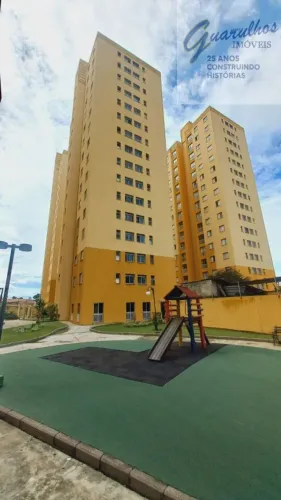Lindo apto Na Vila Milton com 02 dormitórios com armários