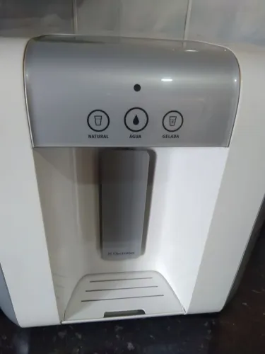 Purificador Electrolux PA20G usado com filtro novo 