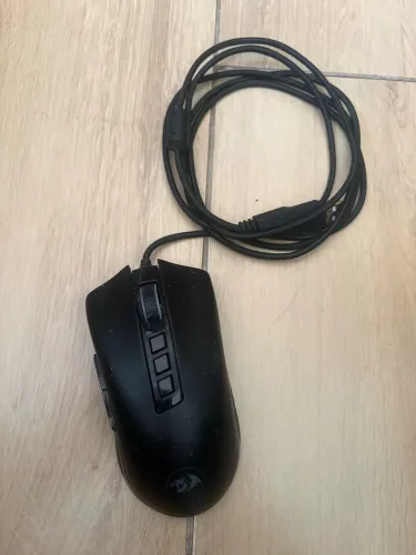 Vendo mouse redragon model m711-fps-1