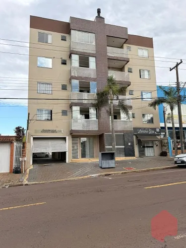 Apartamento com sacada com churrasqueira no Cancelli.