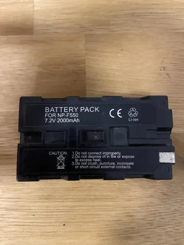 Bateria NP-F550 7,2V 2000mAh para Sony / Iluminador