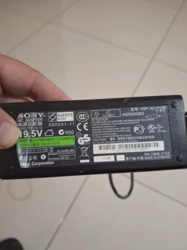 Carregador Sony para Notebook ou TV Sony bravia