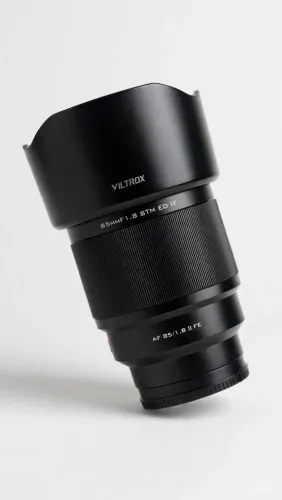 Viltrox AF 85mm f/1.8 STM