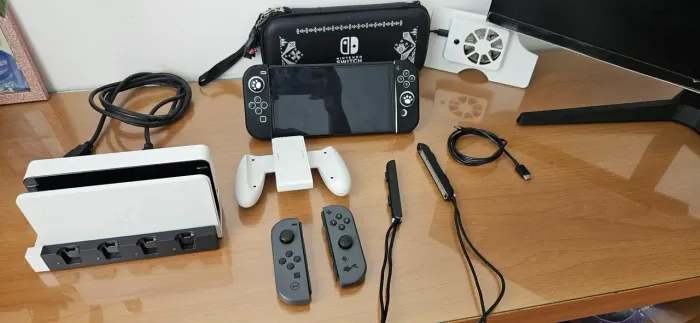 Nintendo Switch OLED Desbloqueado 