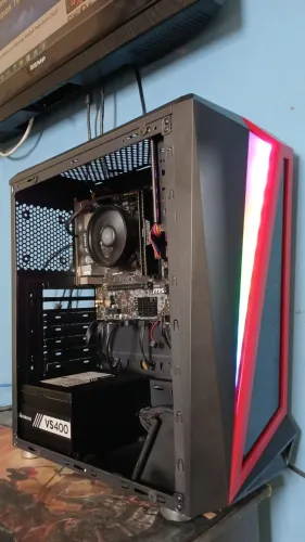 CPU AMD Ryzen 3 3200g 8gb ddr4 ssd 120gb fonte 400w 80plus aceito cartão